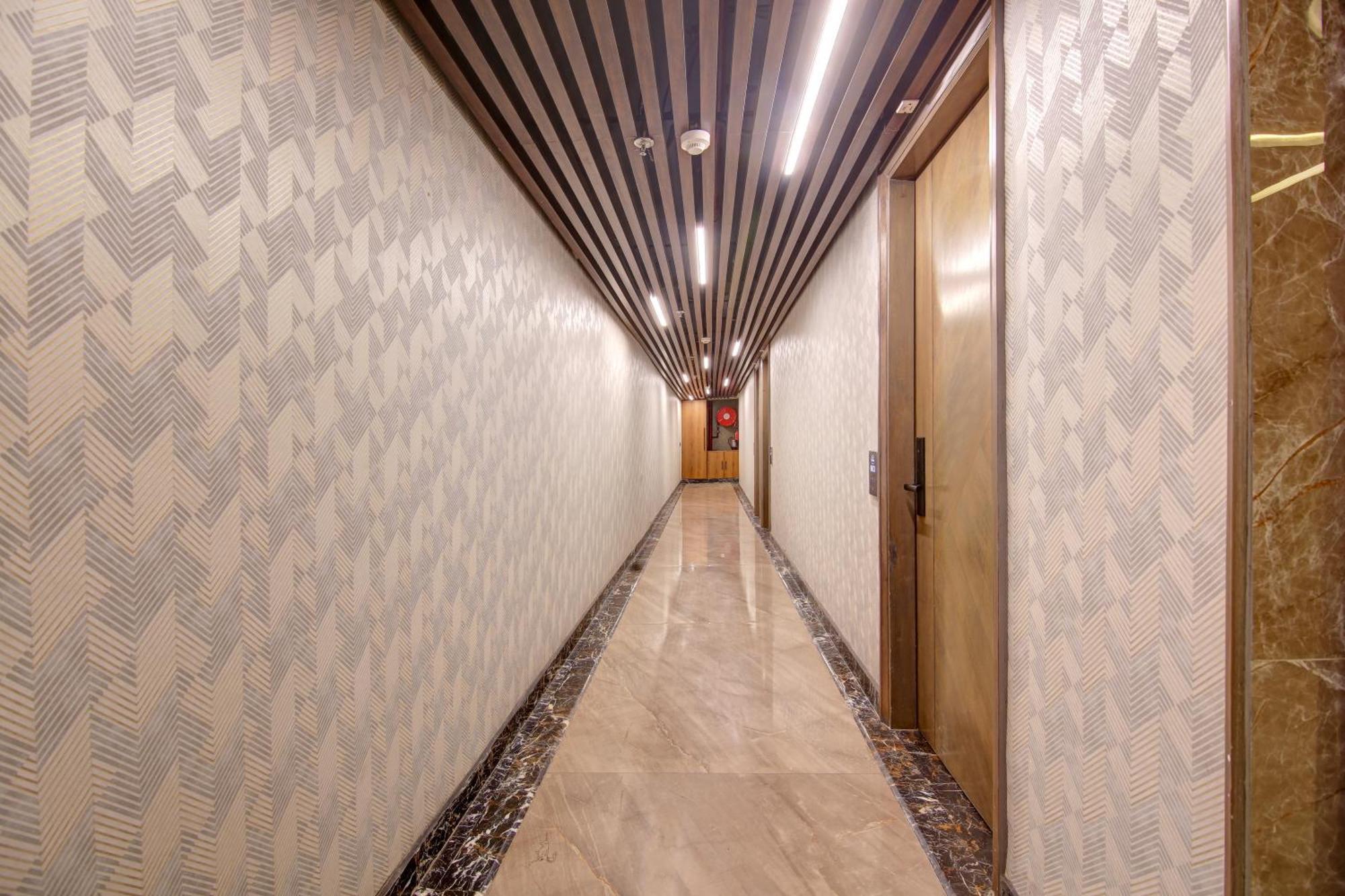 Hotel Uptown - 1 Km Connaught Place ניו דלהי מראה חיצוני תמונה