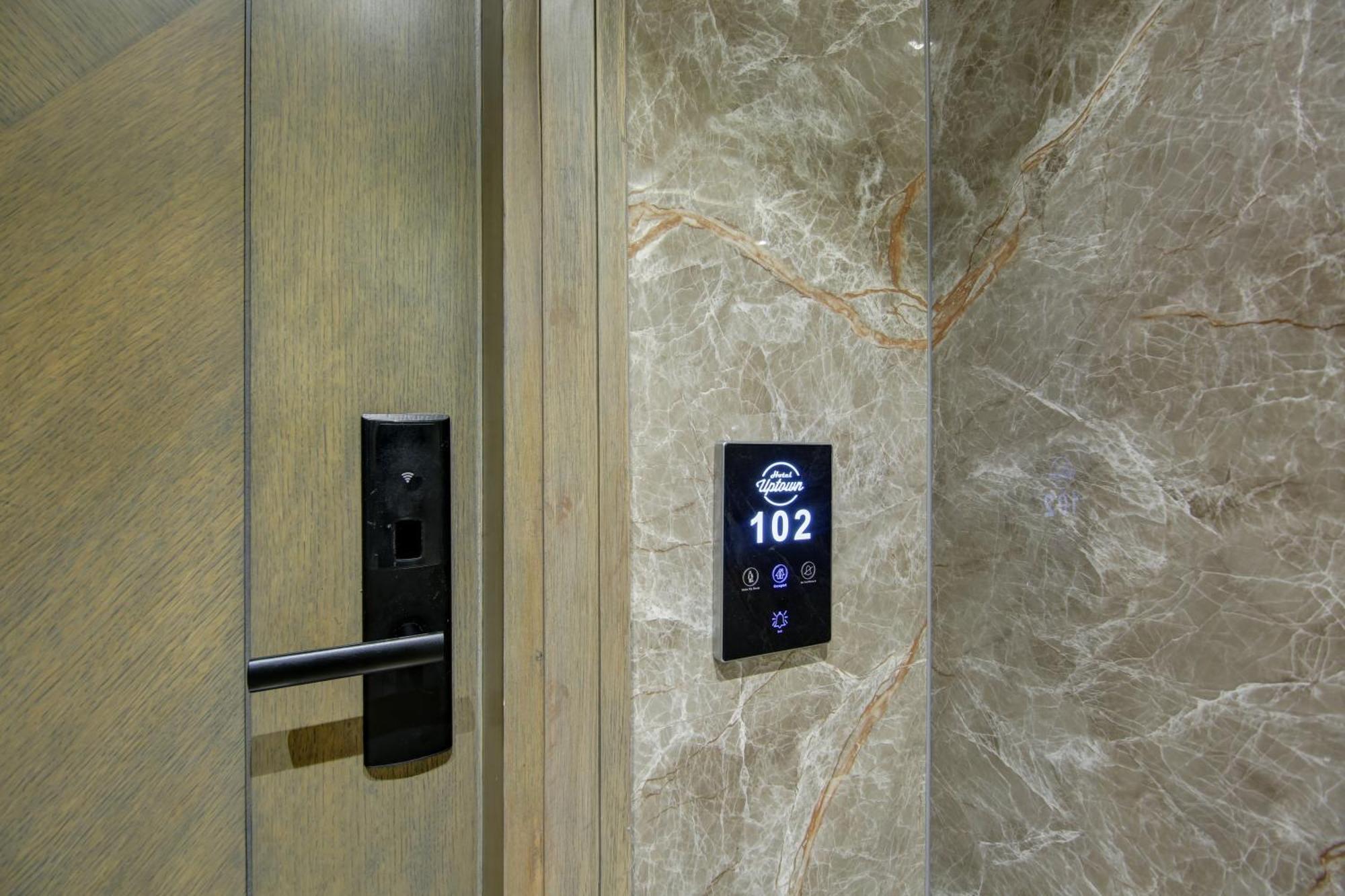 Hotel Uptown - 1 Km Connaught Place ניו דלהי מראה חיצוני תמונה