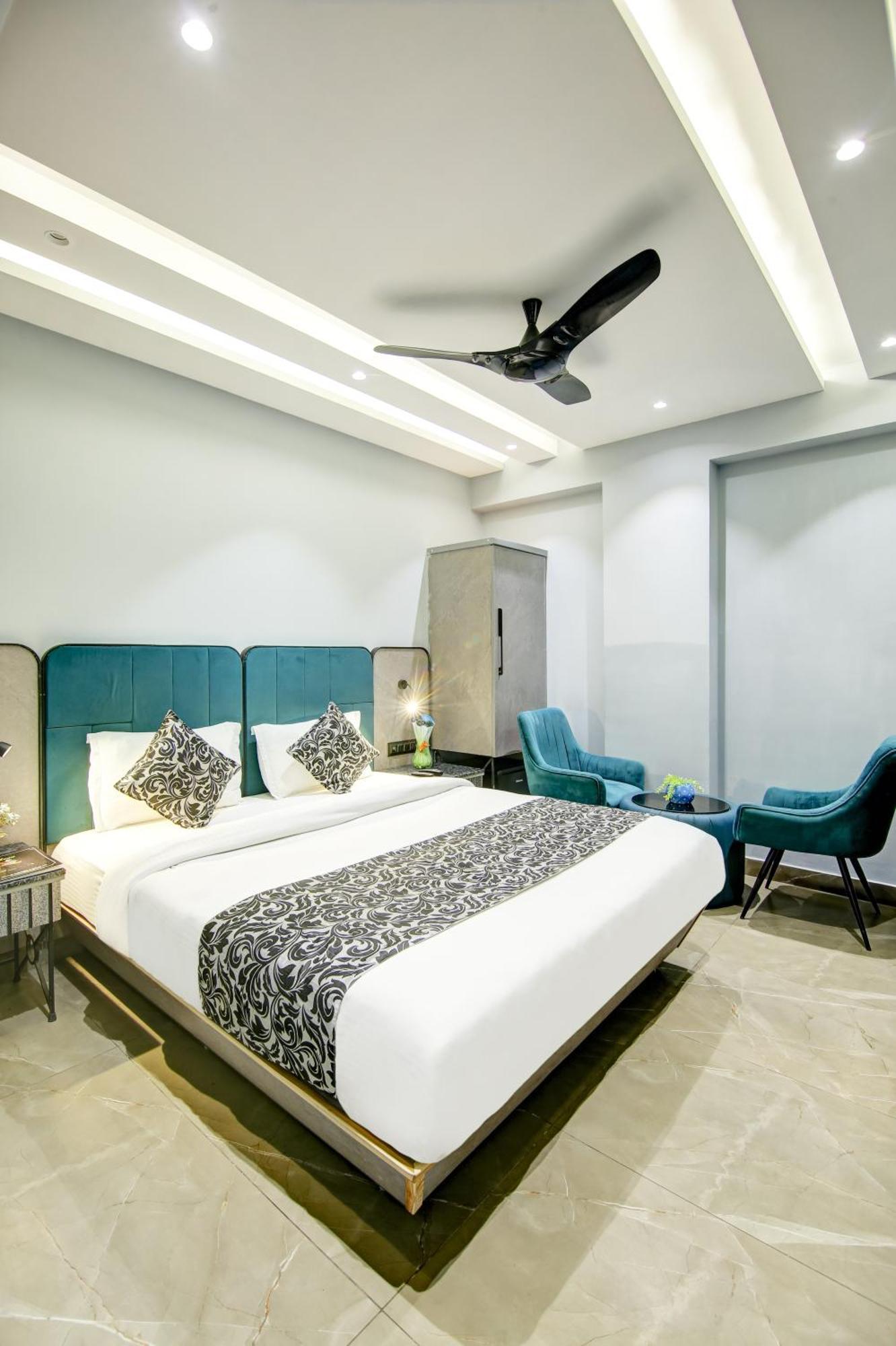 Hotel Uptown - 1 Km Connaught Place ניו דלהי מראה חיצוני תמונה