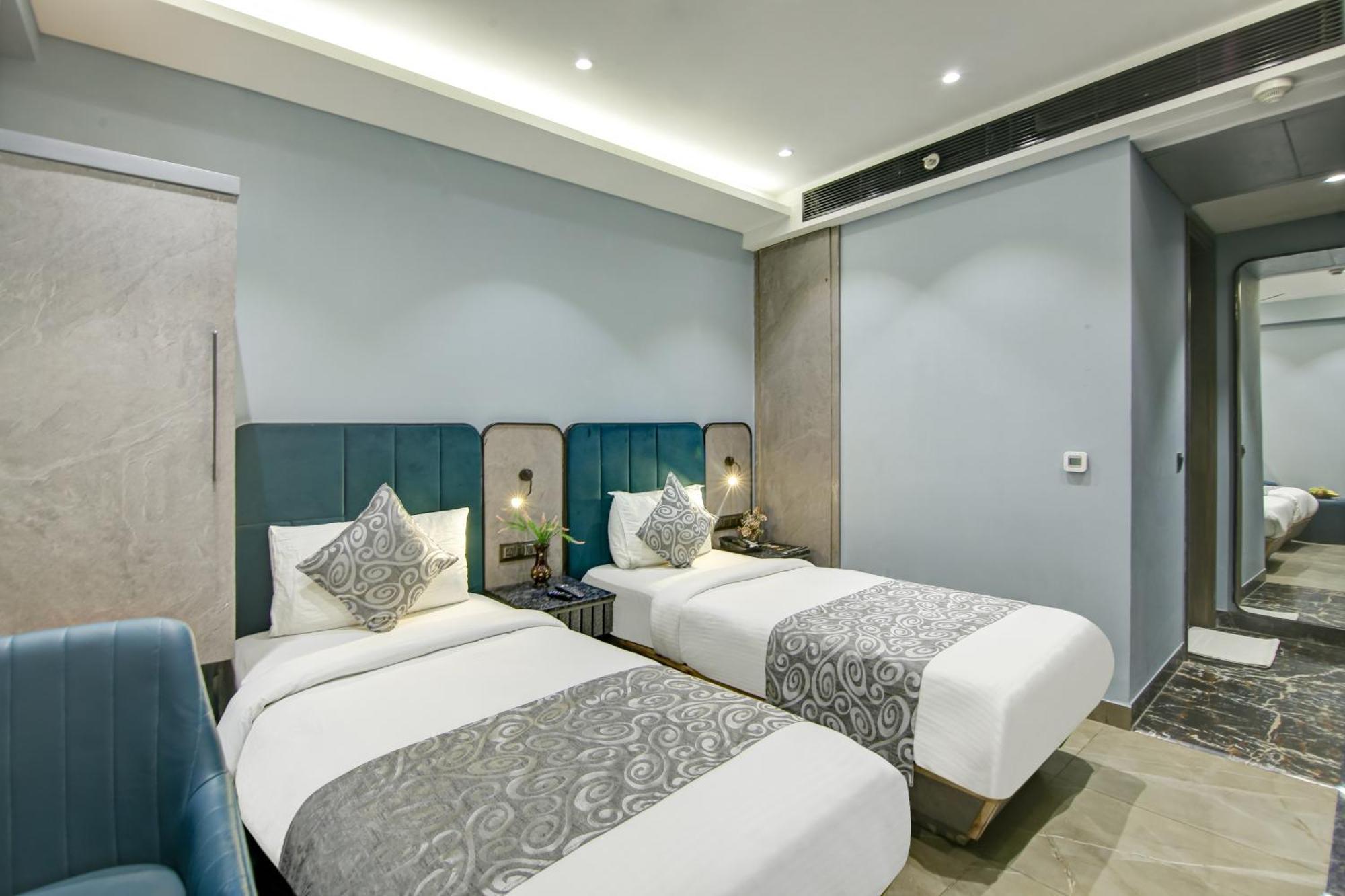 Hotel Uptown - 1 Km Connaught Place ניו דלהי מראה חיצוני תמונה