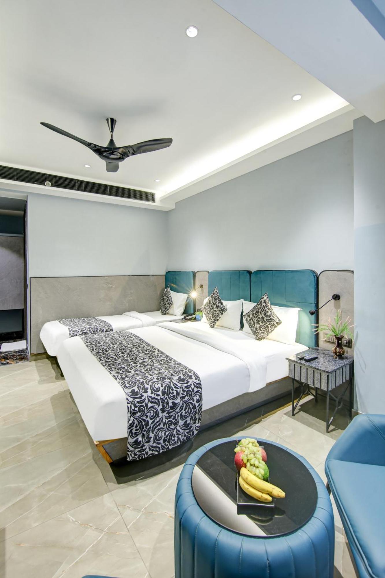 Hotel Uptown - 1 Km Connaught Place ניו דלהי מראה חיצוני תמונה
