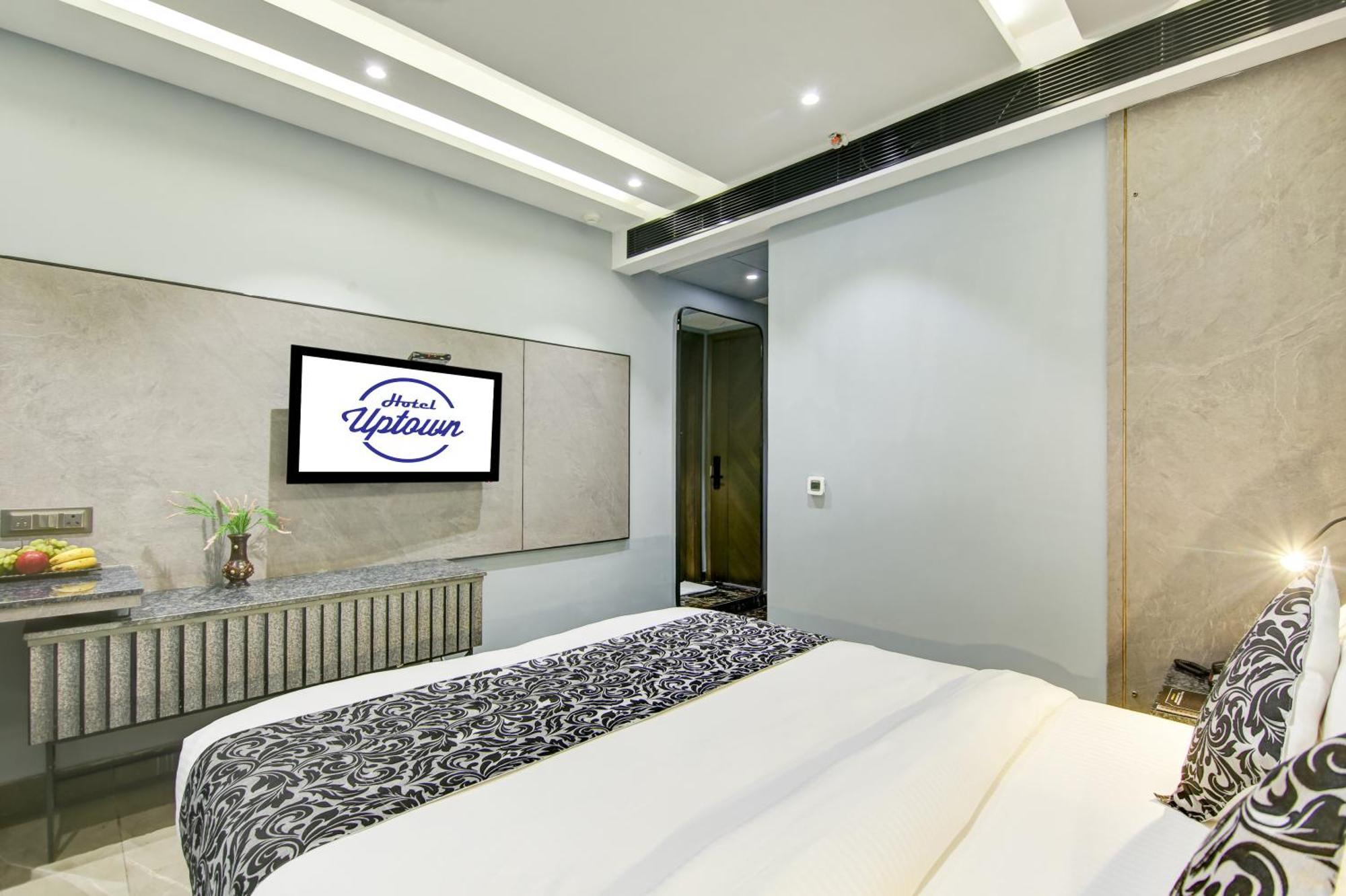 Hotel Uptown - 1 Km Connaught Place ניו דלהי מראה חיצוני תמונה