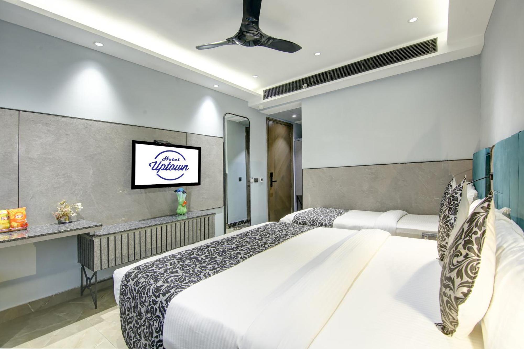 Hotel Uptown - 1 Km Connaught Place ניו דלהי מראה חיצוני תמונה