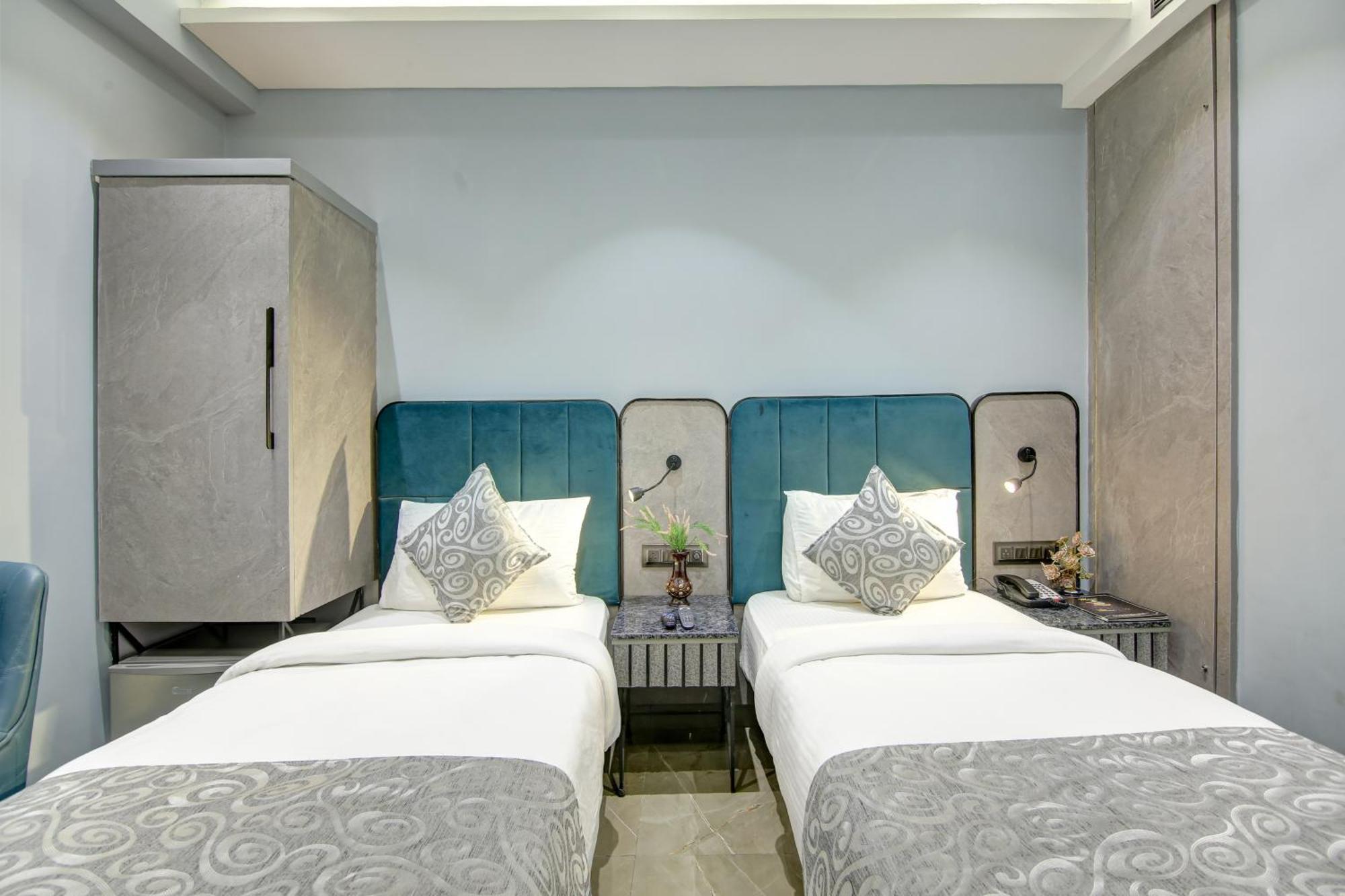 Hotel Uptown - 1 Km Connaught Place ניו דלהי מראה חיצוני תמונה