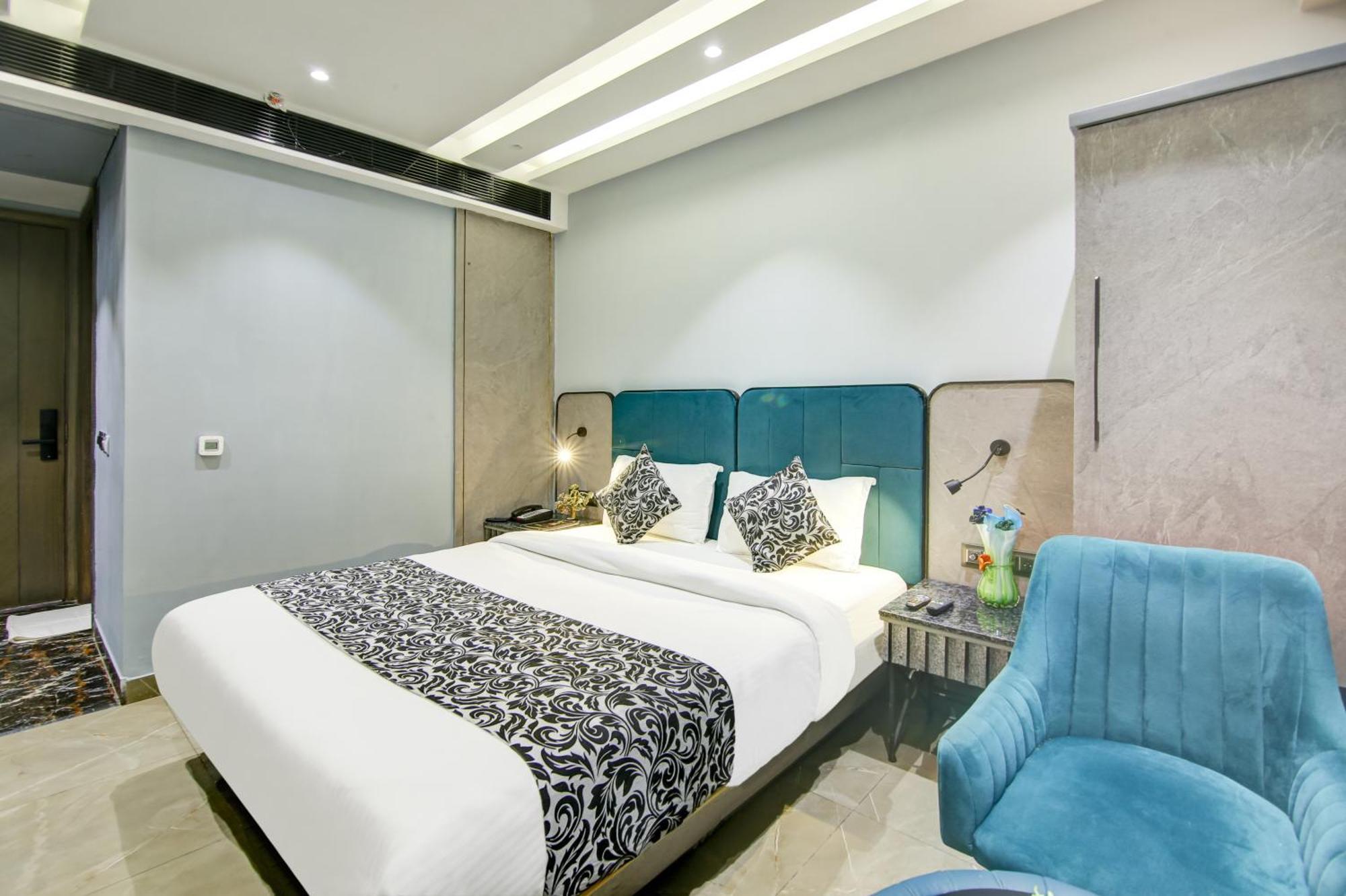 Hotel Uptown - 1 Km Connaught Place ניו דלהי מראה חיצוני תמונה